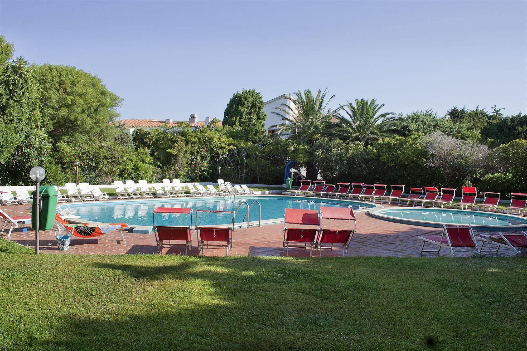 Hotel Mirage Santa Teresa Gallura Exterior foto